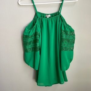 Green laced tank with sleeves!